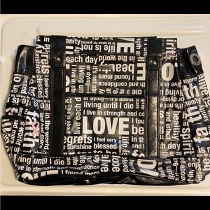 Black and White Hope Miche Prima Shell